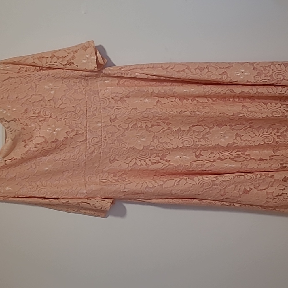 Dress - Picture 4 of 4
